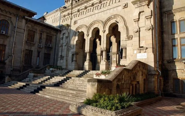 Metarankingul naţional situează Universitatea "Dunărea de Jos" din Galaţi pe locul 17