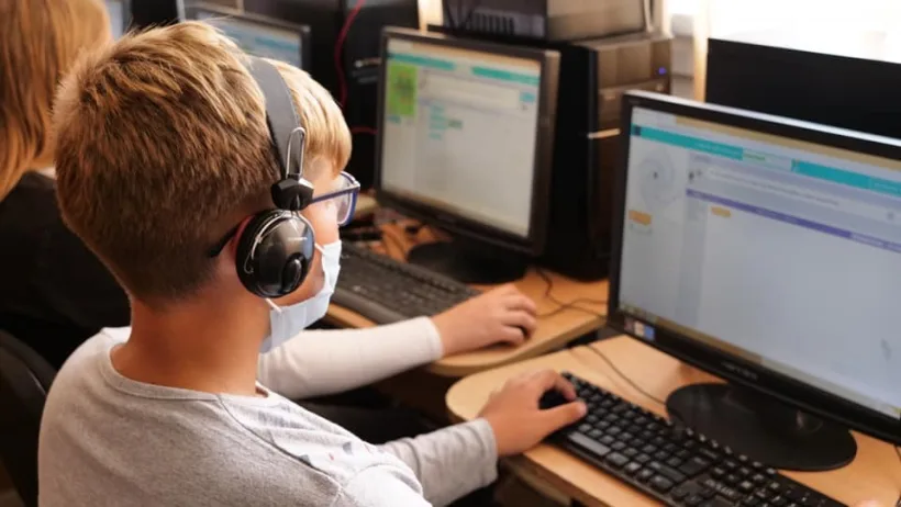 Un program pentru copii, CODE Kids