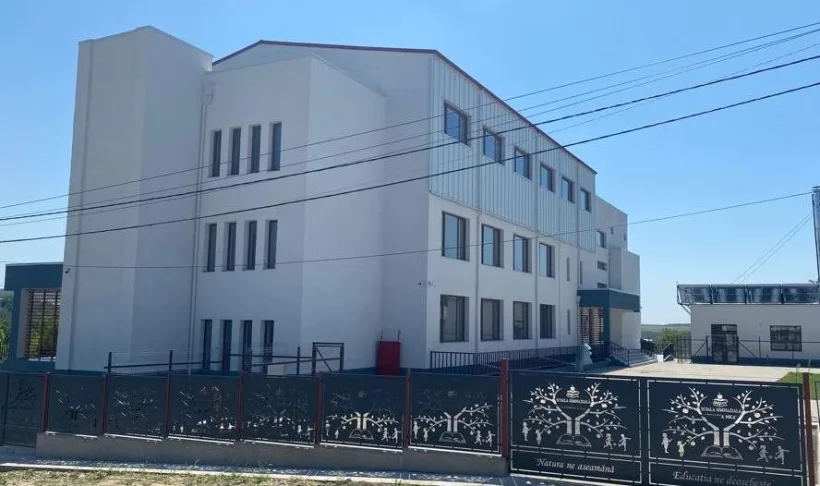 Școala Gimnazială „Doamna Nica” din comuna Valea Mărului, dotată prin PNRR