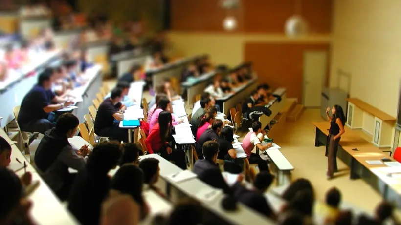 Apeluri de proiecte pentru modernizarea structurii universitare
