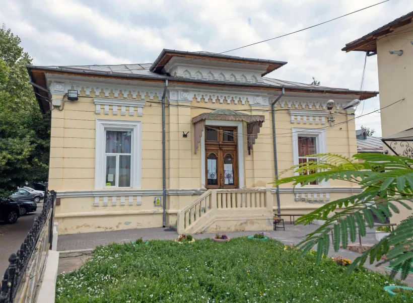 Renovarea unei grădinițe gălățene dintr-o clădire veche de un secol, scoasă la licitație