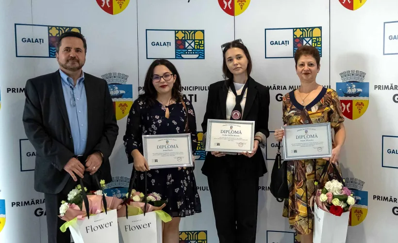 Premii pentru elevii de 10 ai Galațiului