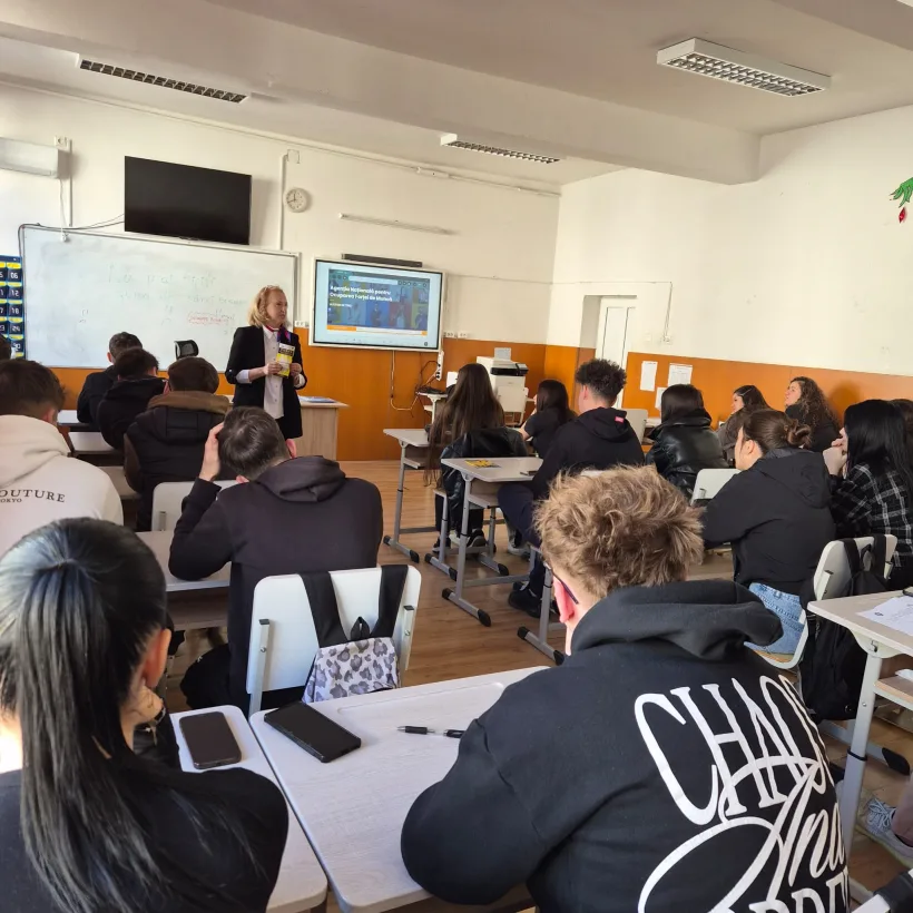 AJOFM Galați, informare și consiliere pentru elevii de la Colegiul Economic