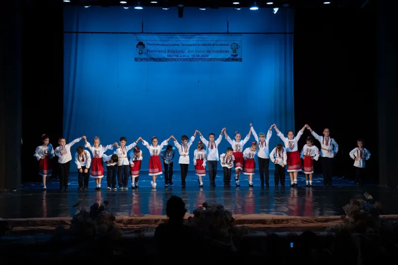„Joc Voios de Românaș”, festival-concurs la Galați